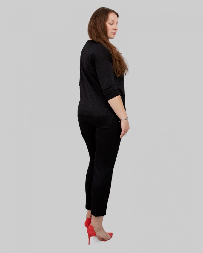 Γυναικείο βαμβακερό παντελόνι σωλήνα Bigsize σε μαύρο χρώμα σε κλασσική απλή γραμμή πολύ άνετο και πρακτικό