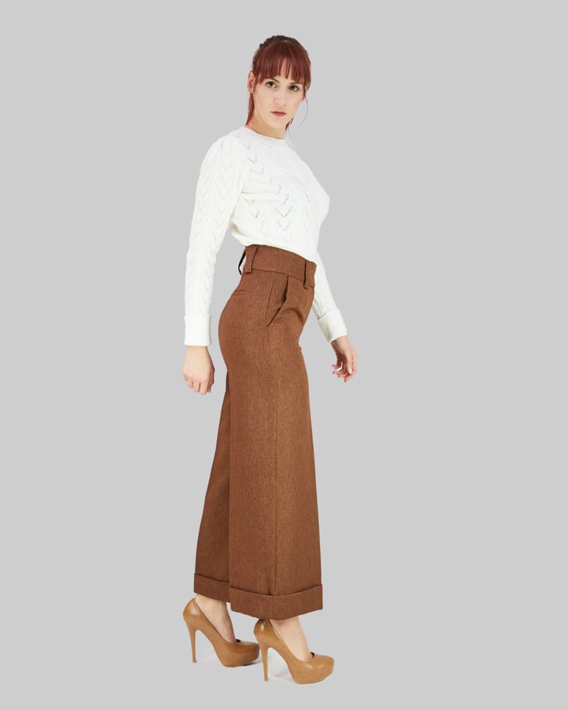 Γυναικείο ψηλόμεσο ζιπ κιλότ με ρεβέρ σε κανελί χρώμα με τσέπες και θέση για ζώνη πολύ άνετο σε σικ κλασσική γραμμή