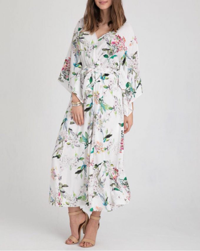Μίντι μακρύ γυναικείο φόρεμα μακρυμάνικο με λουλουδάτο σχέδιο σε λευκό χρώμα αέρινο και πολύ άνετο