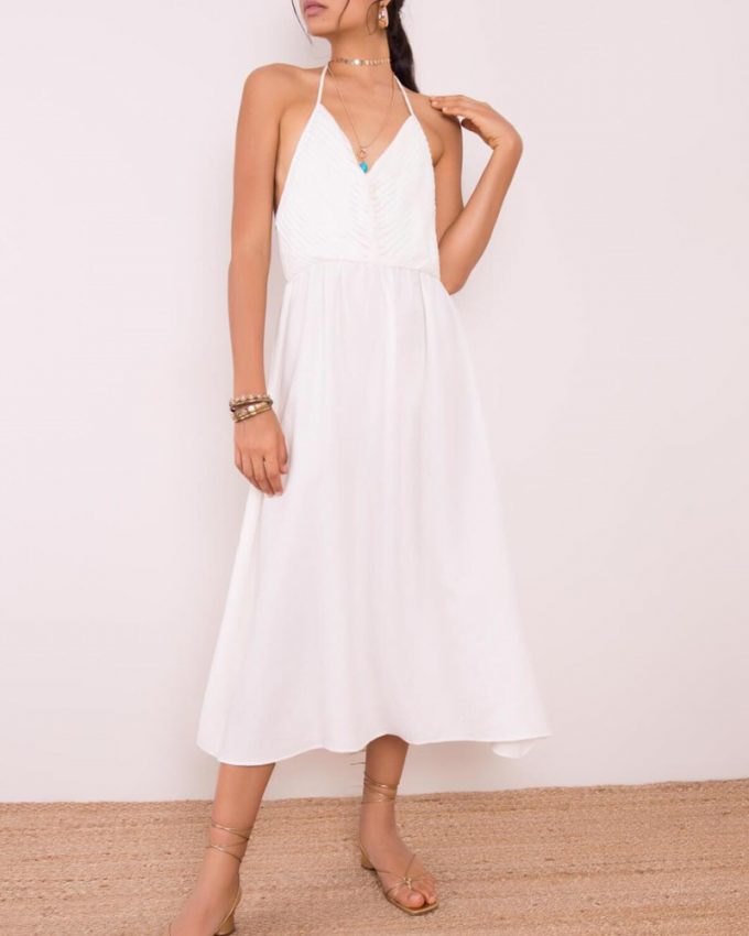 γυναικείο λευκό φόρεμα ντεκολτέ στην πλάτη