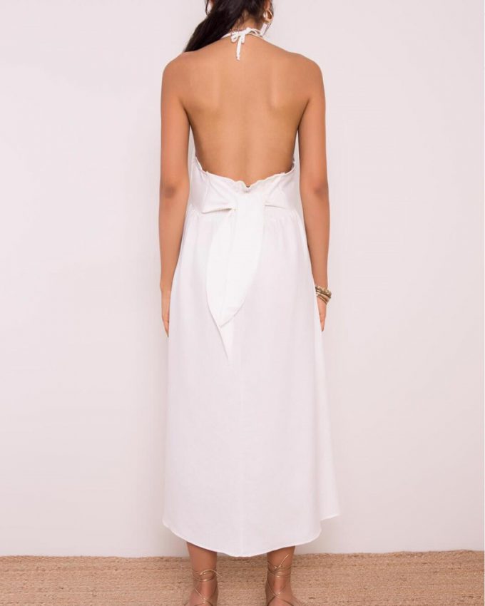γυναικείο λευκό φόρεμα ντεκολτέ στην πλάτη