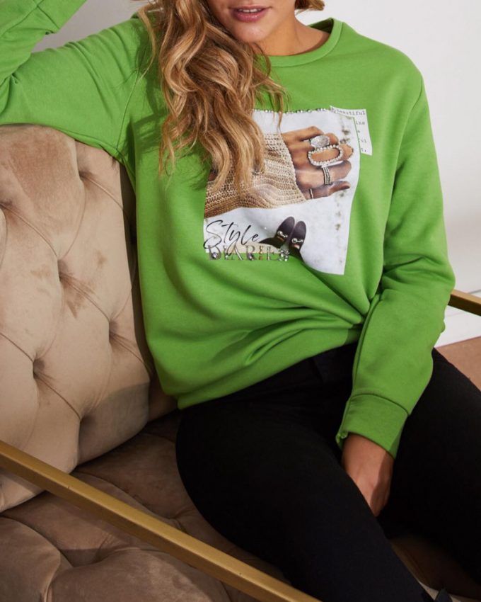 Γυναικεία μακρυμάνικη μπλούζα φούτερ σε ανοιχτό πράσινο με σχέδιο στο μπροστινό μέρος και λάστιχα πολύ ζεστό και άνετο