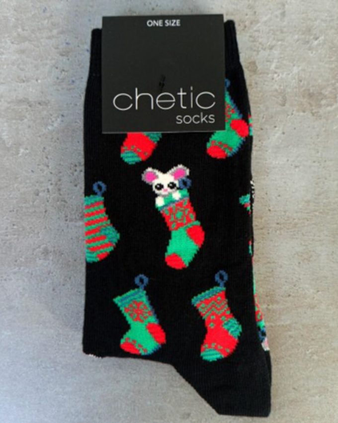 Γυναικείες χριστουγεννιάτικες ψηλές βαμβακερές άνετες κάλτσες σε μαύρο χρώμα με σχέδιο ποντίκι μέσα σε κάλτσα