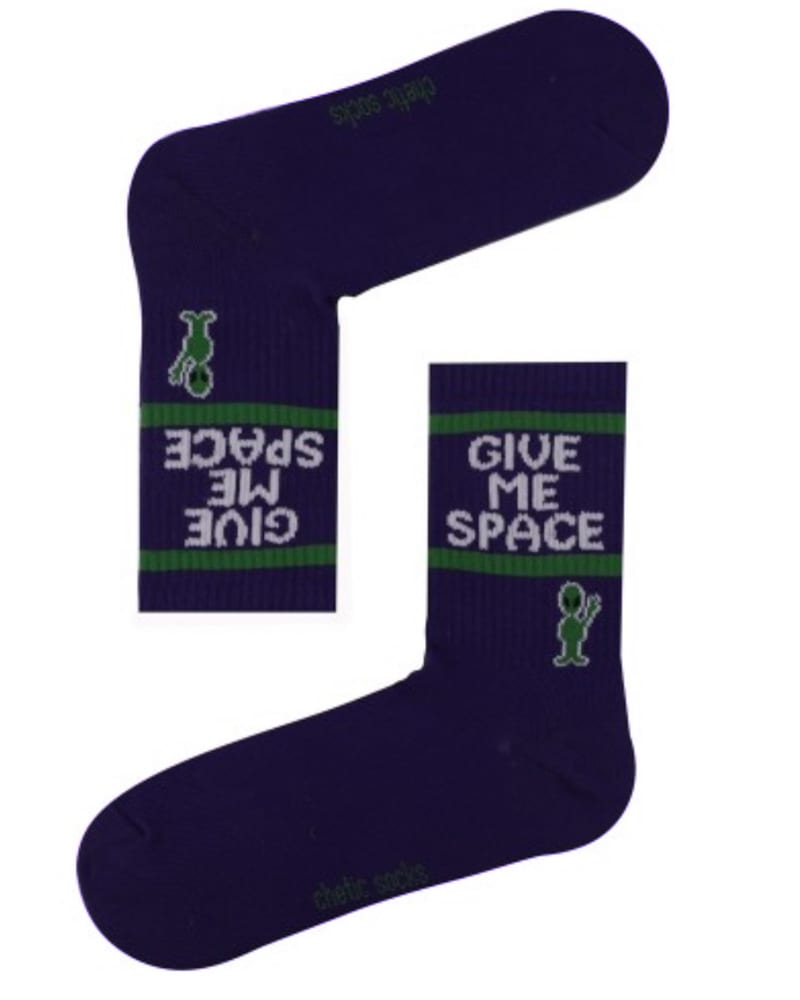 Κάλτσες Give Me Space Alien μοβ unisex 78% βαμβάκι