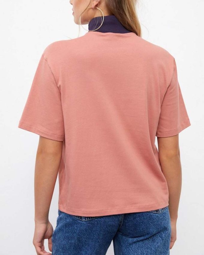 γυναικείο t-shirt ροζ με ψηλό γιακά