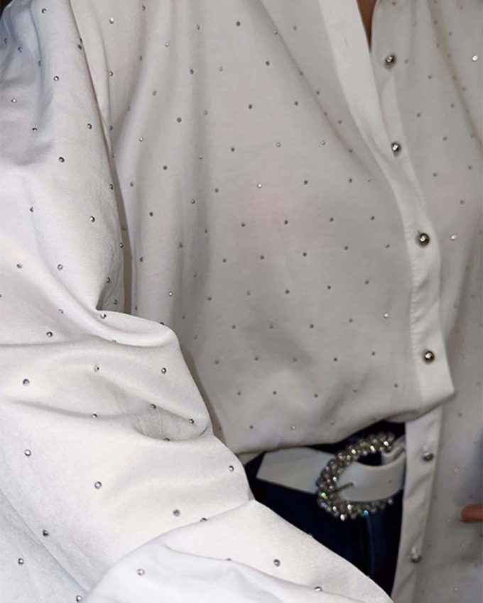 γυναικείο λευκό oversized πουκάμισο με μικρές λεπτομέρειες